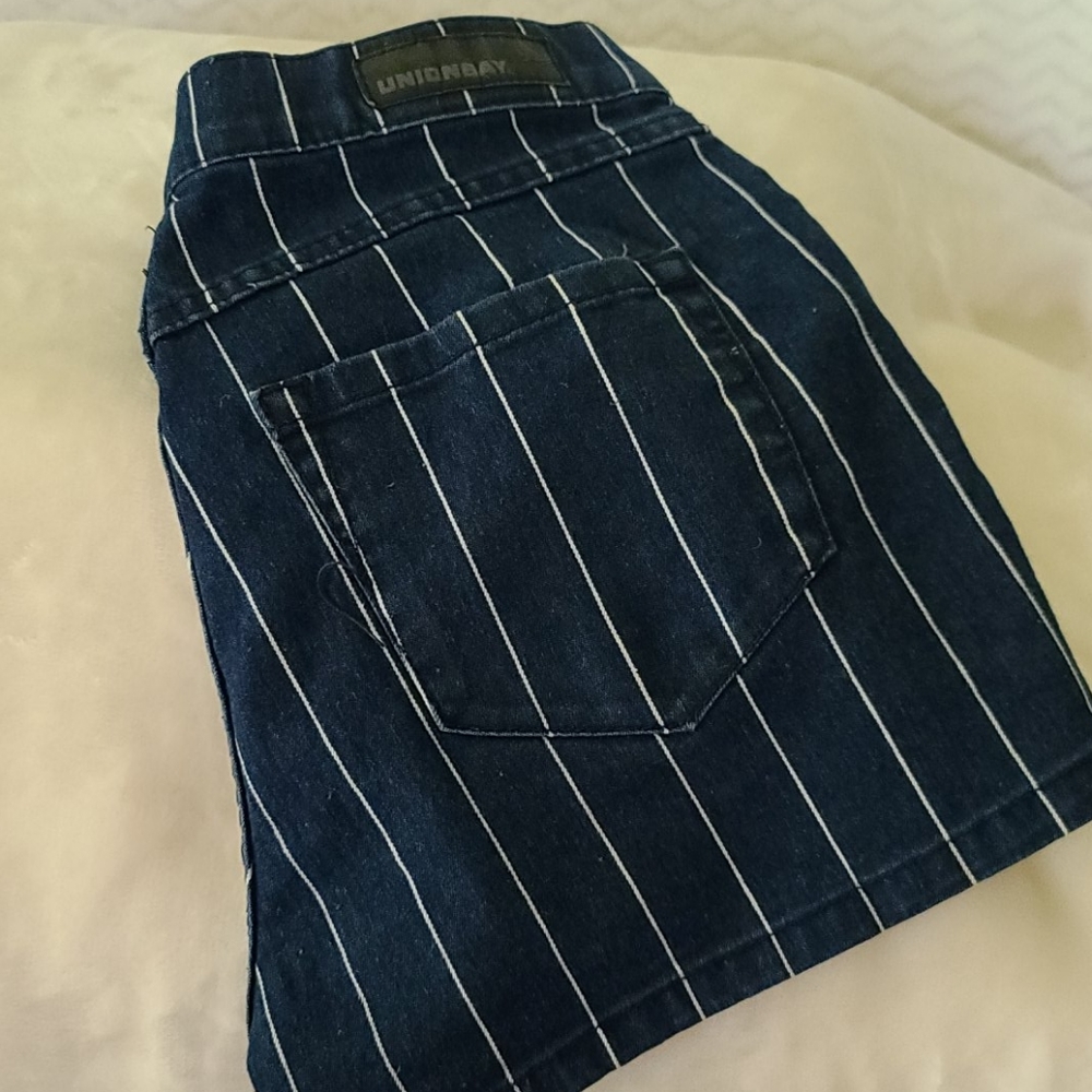 Union bay  high rise striped shorts